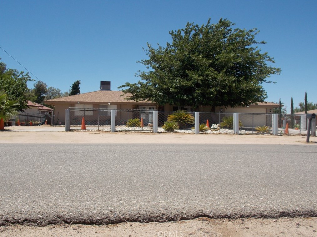 8998 Avocado Ave, Hesperia, CA 92345-6547