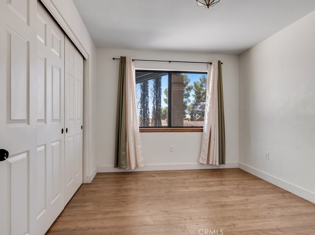 14795 Apple Valley Rd, Apple Valley CA  92307-5105 exterior