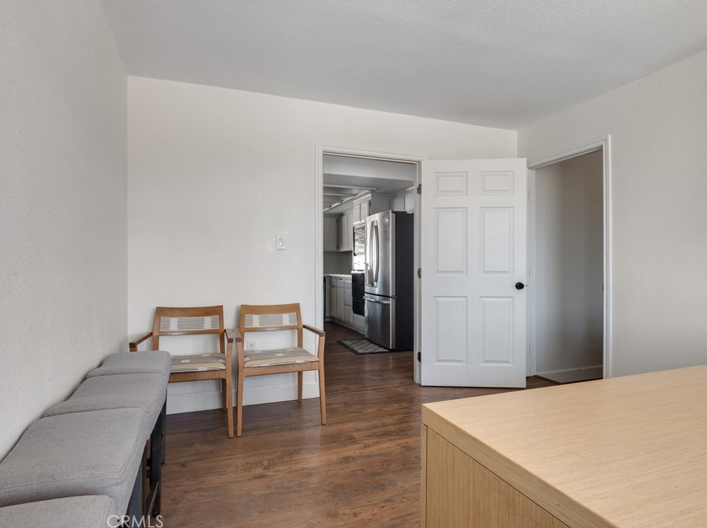 14795 Apple Valley Rd, Apple Valley CA  92307-5105 exterior