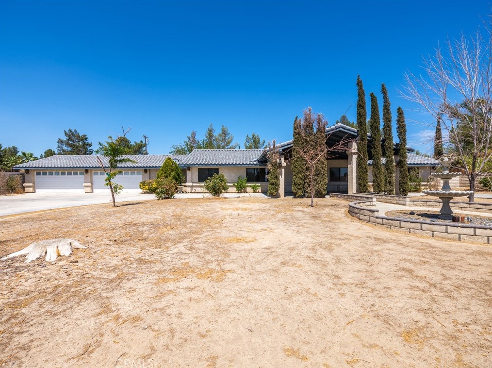 14795 Apple Valley Rd, Apple Valley CA  92307-5105 exterior