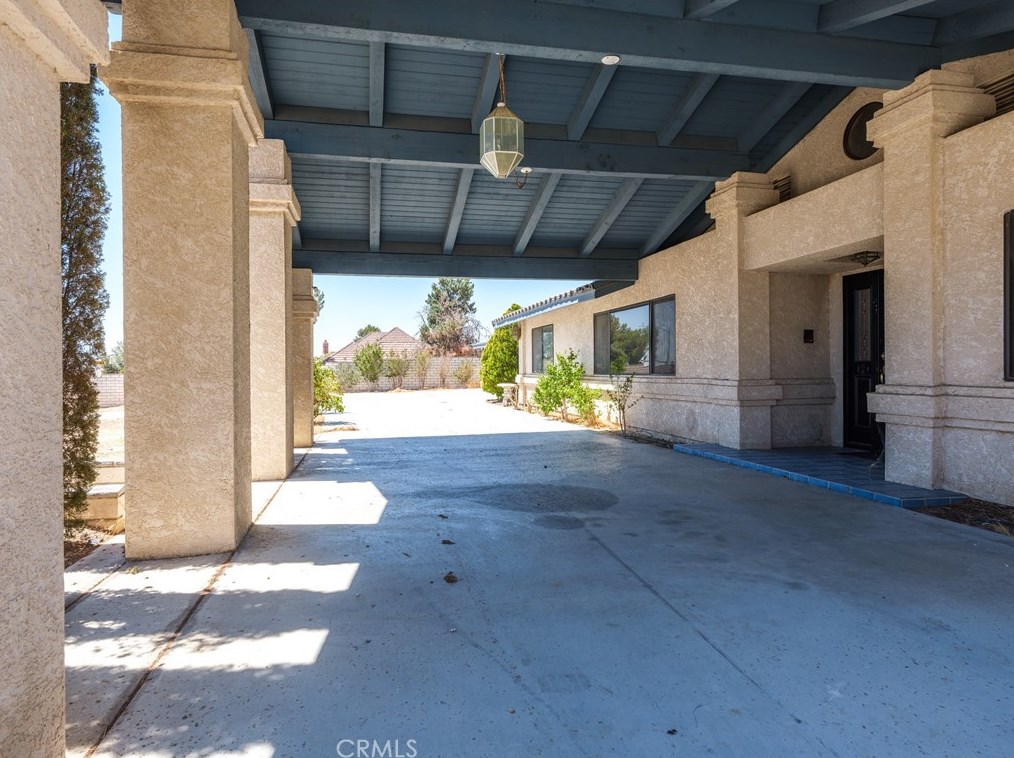 14795 Apple Valley Rd, Apple Valley CA  92307-5105 exterior