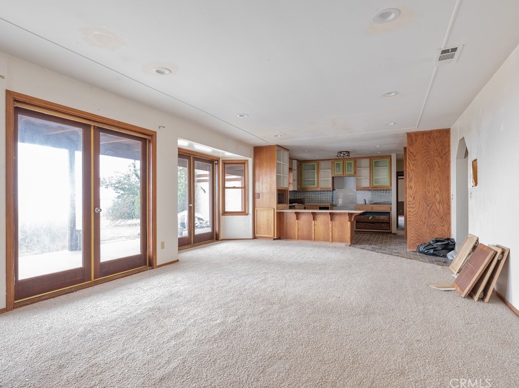 2790 Snow Cap Ct, Pinon Hills, CA 92372-9548