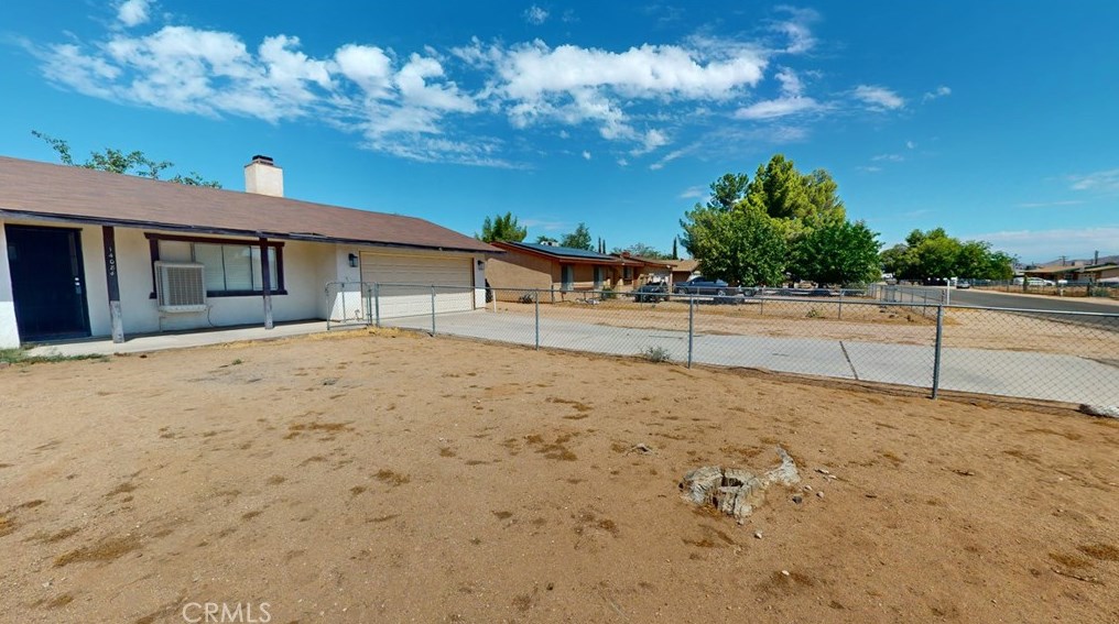 14084 Quinnault Rd, Apple Valley, CA 92307-4252