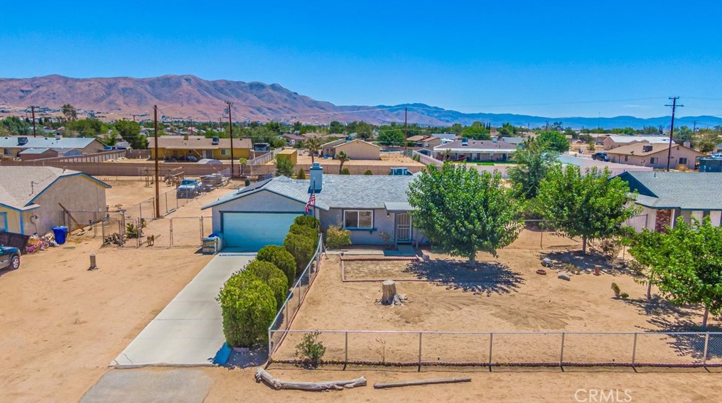 21135 Caribou Ave, Apple Valley, CA 92308-7806