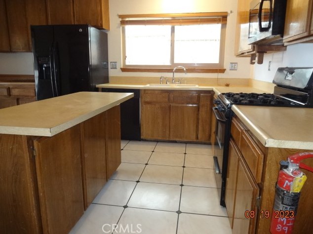 2030 Garnet Ave, Barstow CA  92311-4761 exterior