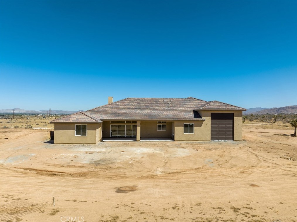22525 Poppy Rd, Apple Valley, CA 92308