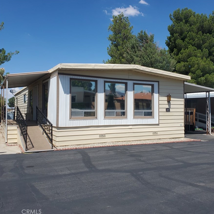 11414 Serra Rd #20, Apple Valley, CA 92308