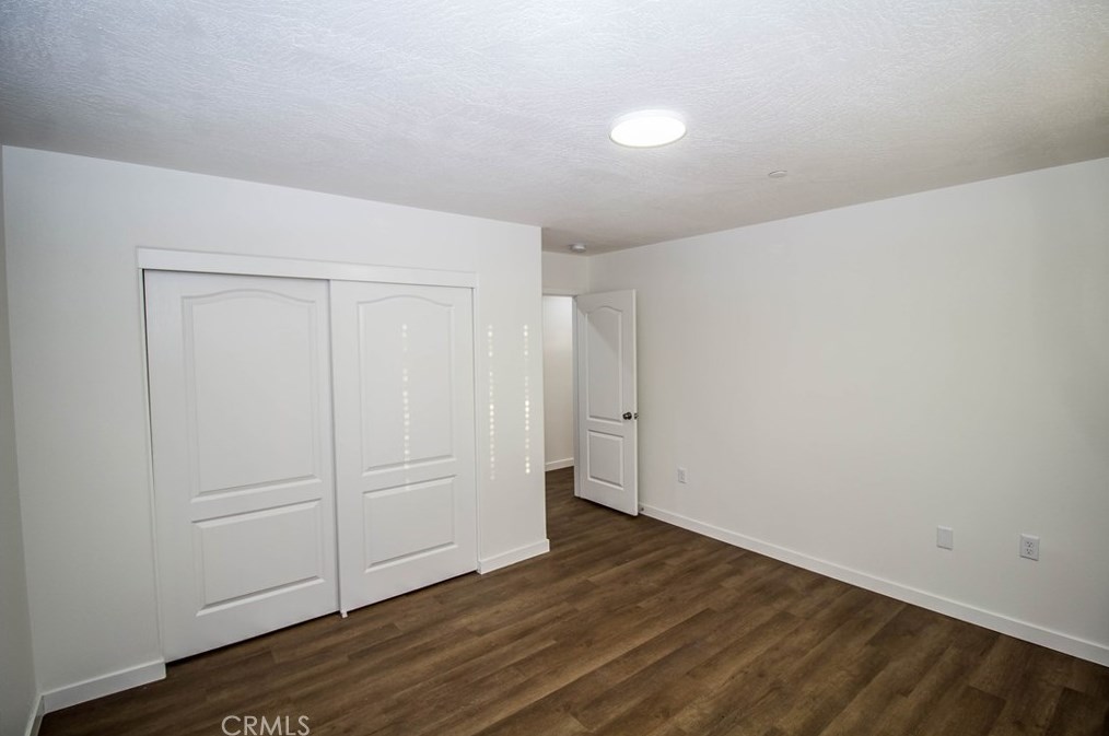 15560 Broken Bow Rd, Apple Valley CA  92307-2996 exterior