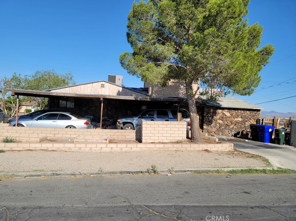 900 Lance Dr, Barstow, CA 92311