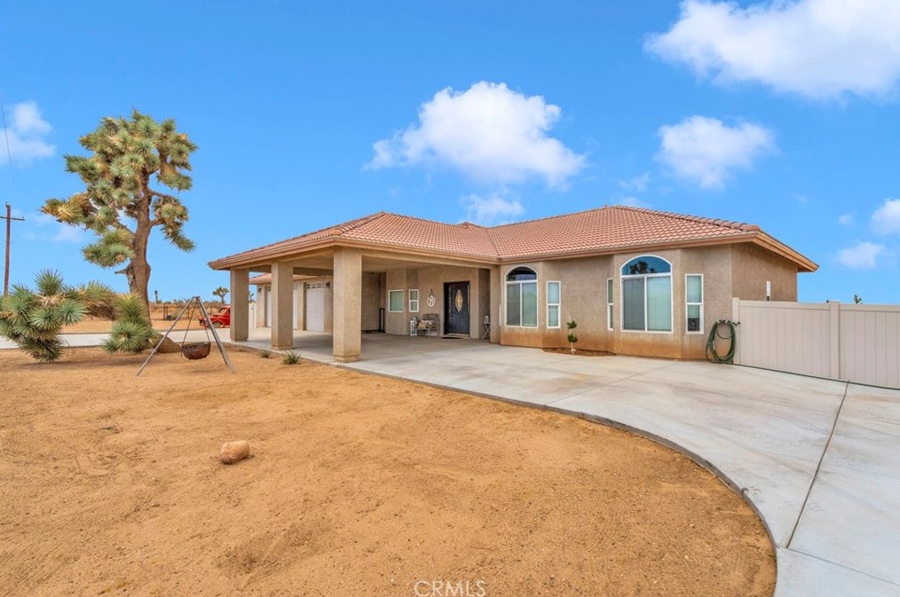 12215 Pueblo Trl, Phelan, CA