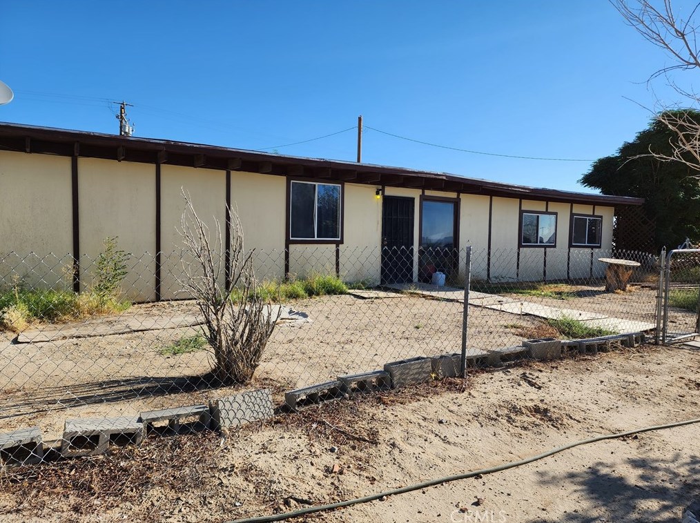 33795 Northside Rd, Lucerne Valley, CA 92356