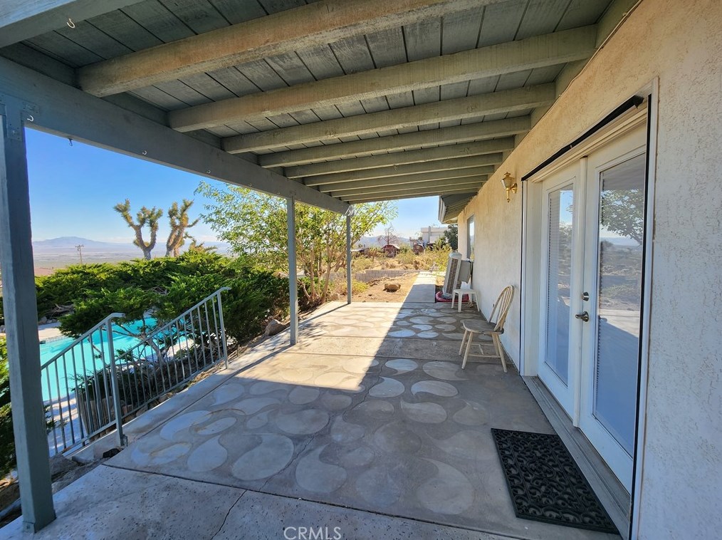 32564 Emerald Rd, Lucerne Valley CA  92356-7635 exterior