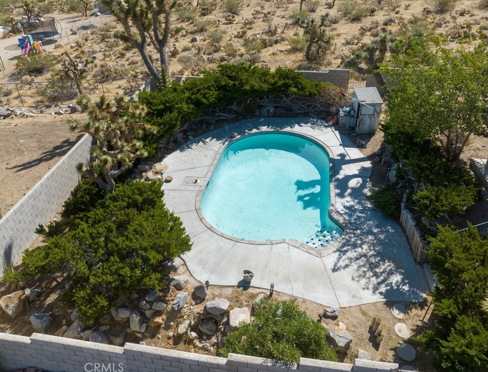 32564 Emerald Rd, Lucerne Valley, CA 92356