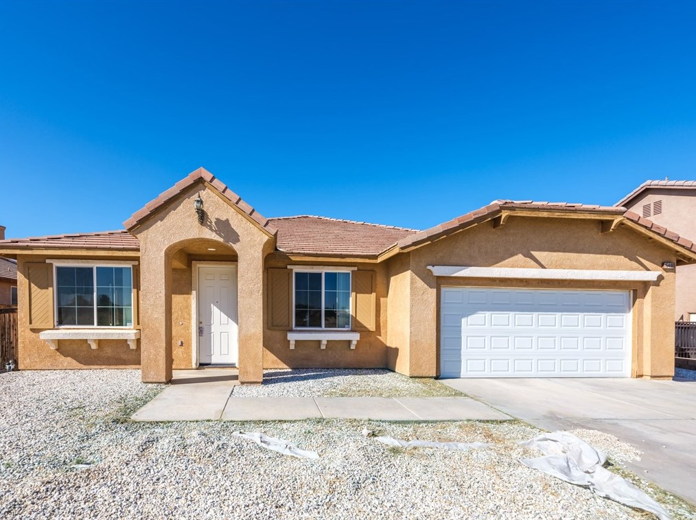 16440 Burwood St, Victorville, CA 92395