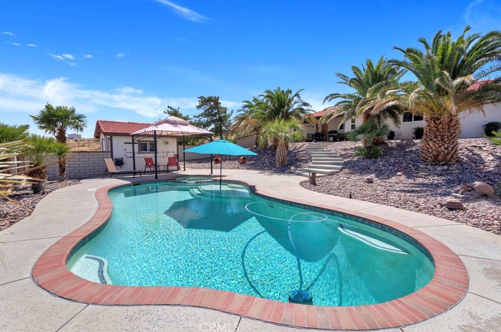 25980 Horizon St, Apple Valley, CA 92308-0438
