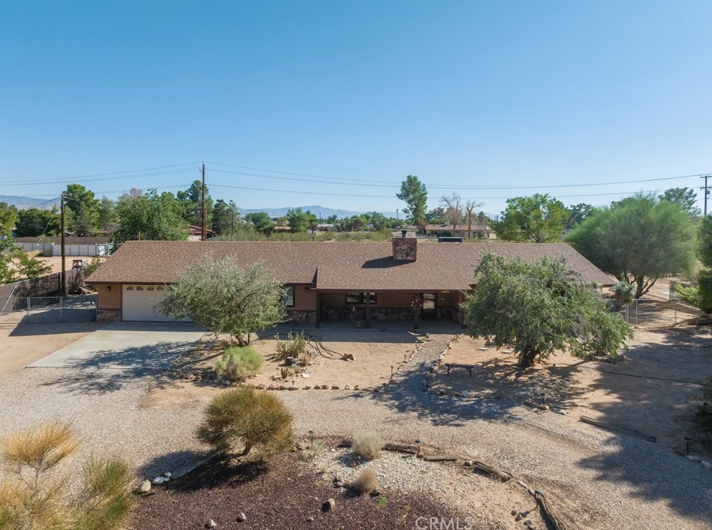 20231 Oneida Rd, Apple Valley, CA 92307-5221