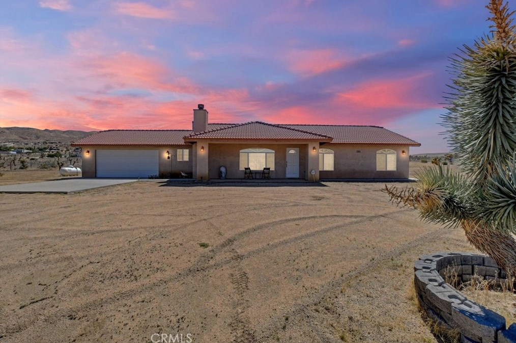 25625 Rancho St, Apple Valley, CA 92308-0559