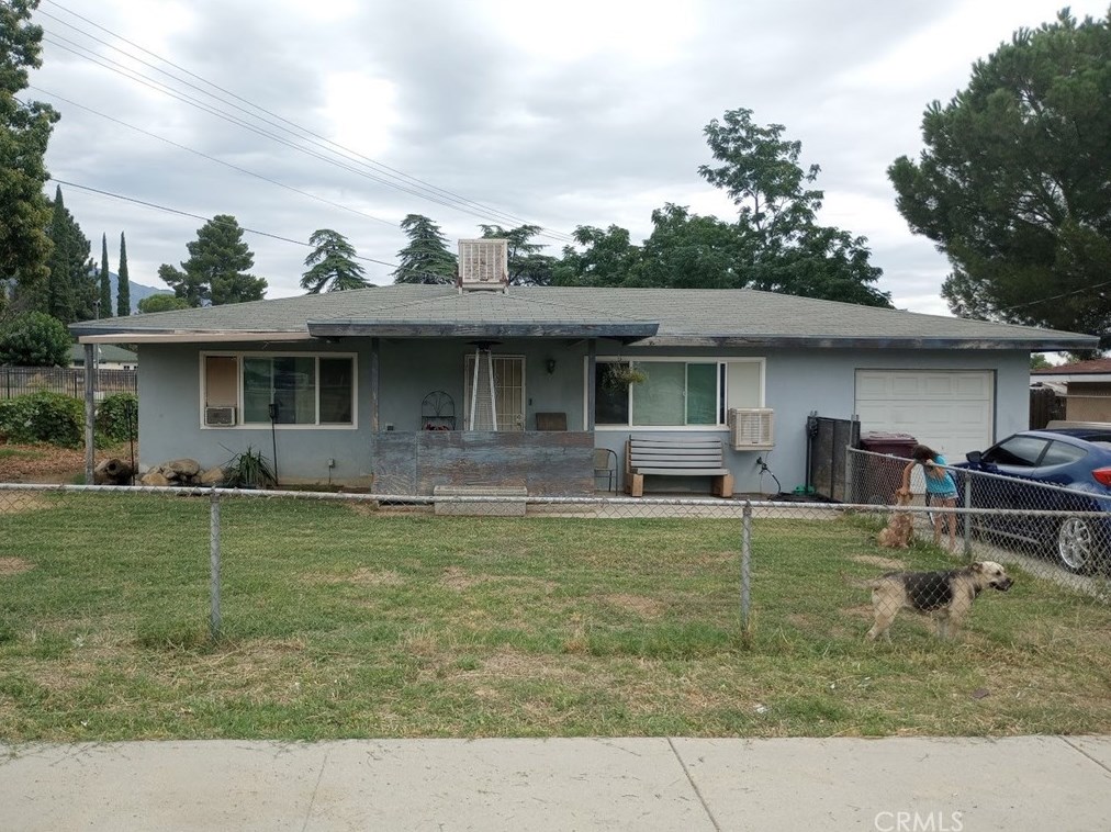 396 22nd St, Banning, CA 92220-4014
