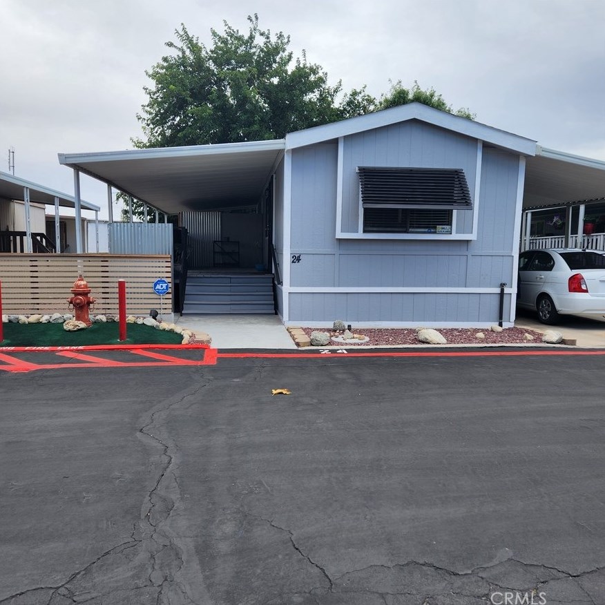 8450 G Ave #24, Hesperia, CA 92345