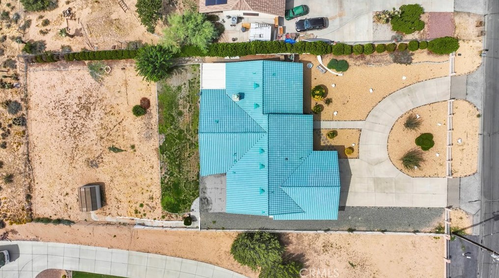 18351 Orange St, Hesperia CA  92345-6632 exterior