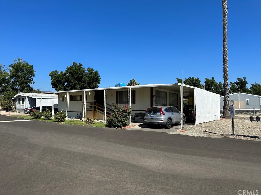 32900 Riverside Dr #8, Lake Elsinore, CA 92530