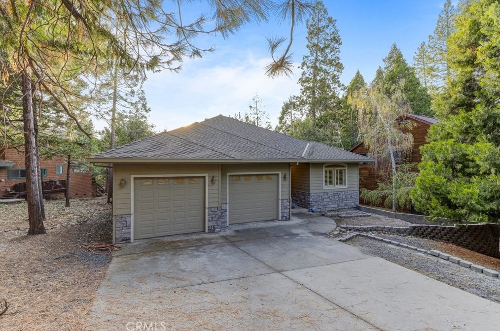 1576 Vine Maple Dr, Vallecito, CA 95247