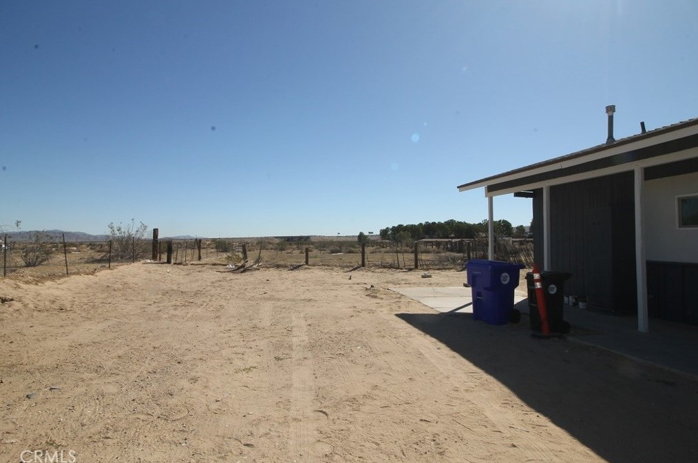 34929 Cedar Rd, Barstow, CA 92311-7221