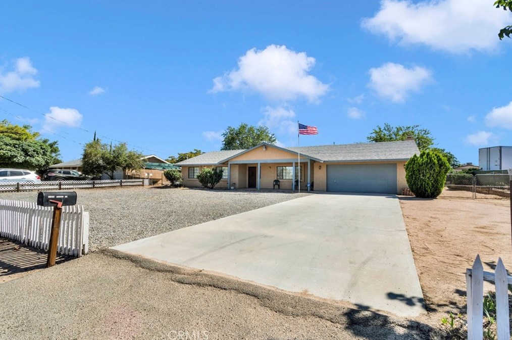 14727 Cashew St, Hesperia, CA 92345-2703