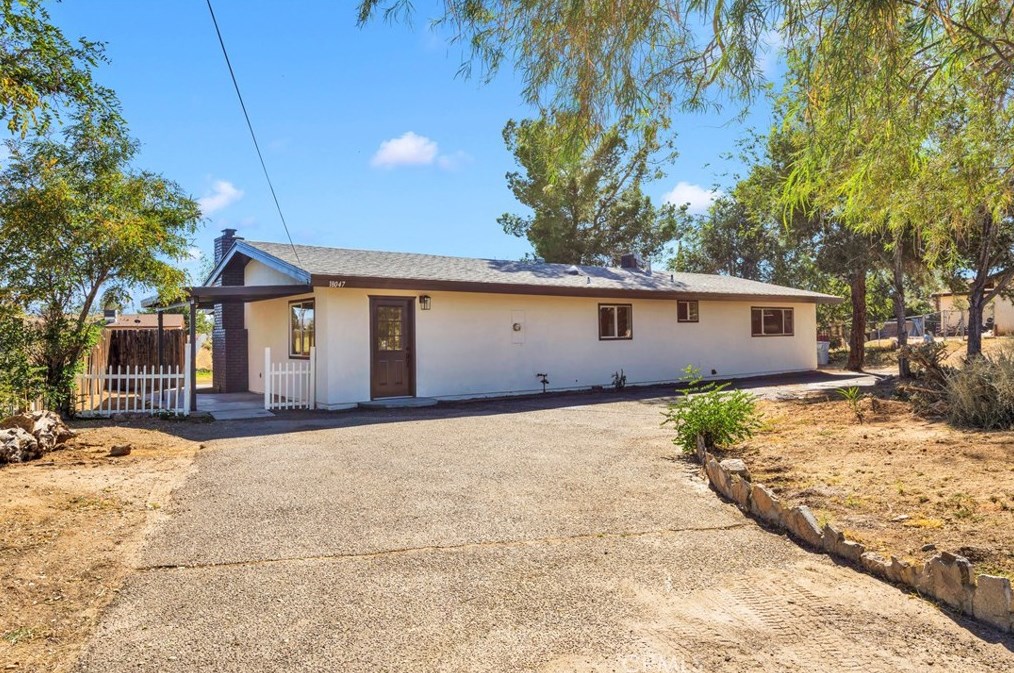 18047 Hackberry St, Hesperia, CA 92345-5141