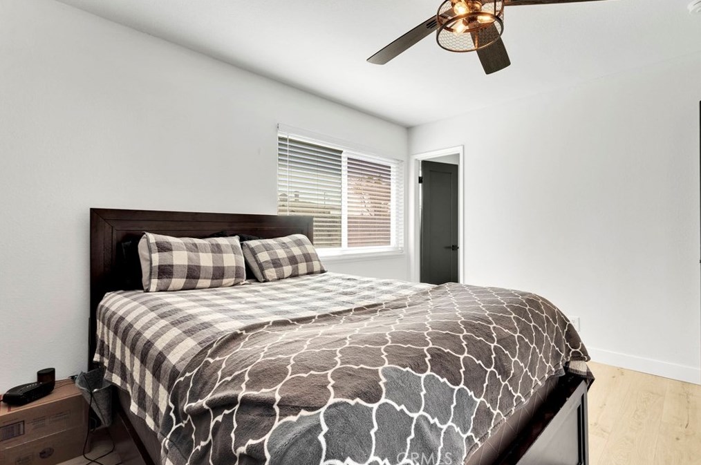 14731 Pawnee Rd, Apple Valley CA  92307-4028 exterior