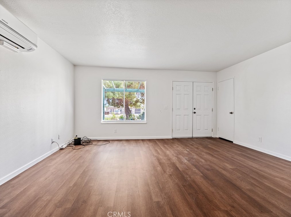 10292 Victor Ave, Hesperia, CA 92345-2739