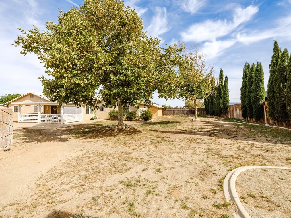 9856 Arroyo Ave, Hesperia CA  92345-2905 exterior