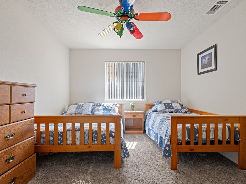 9856 Arroyo Ave, Hesperia CA  92345-2905 exterior