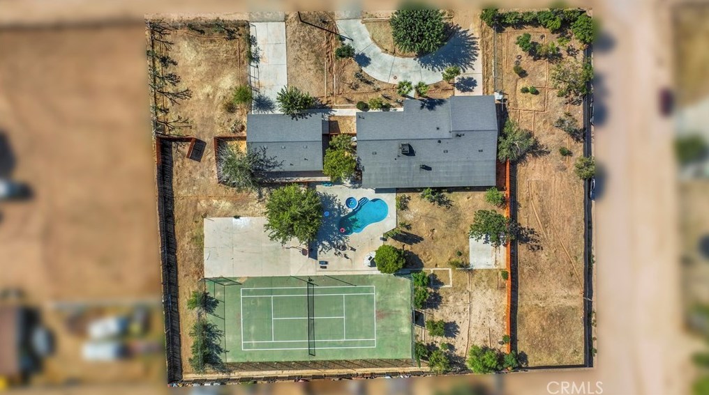 8263 3rd Ave, Hesperia, CA 92345-4048