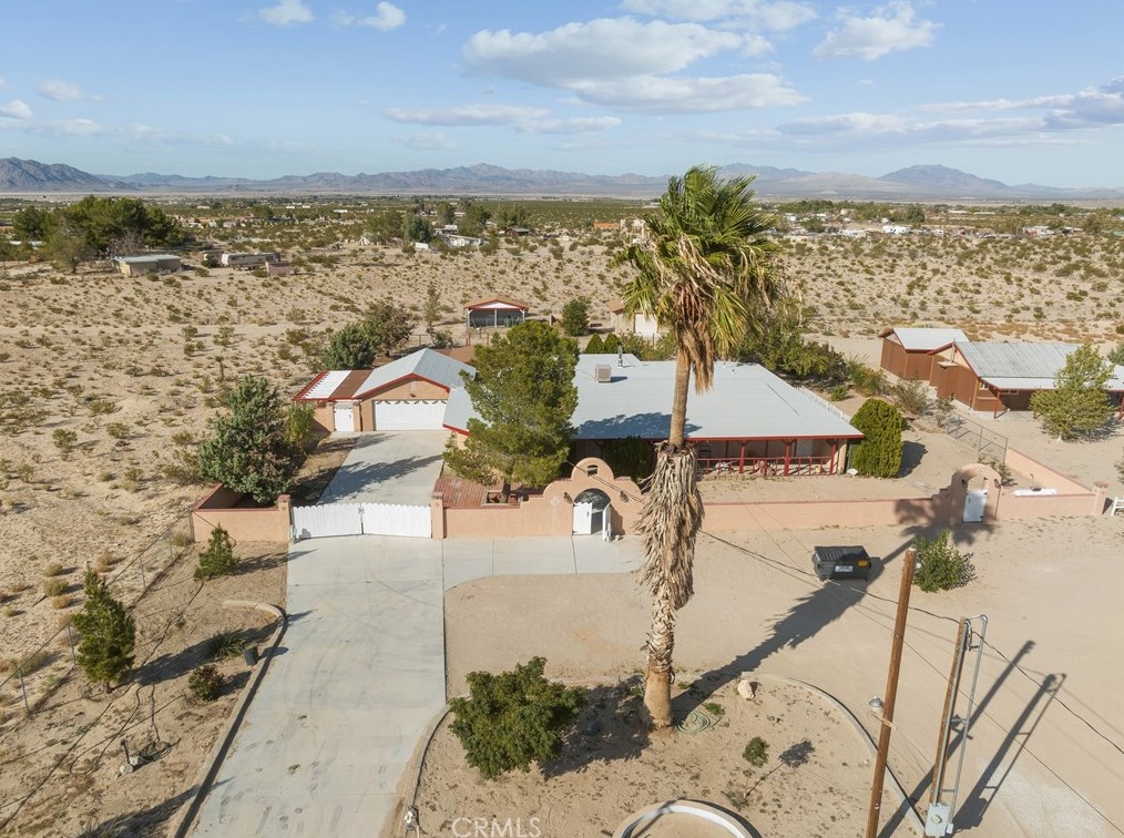 35154 Foothill Rd, Lucerne Valley, CA 92356