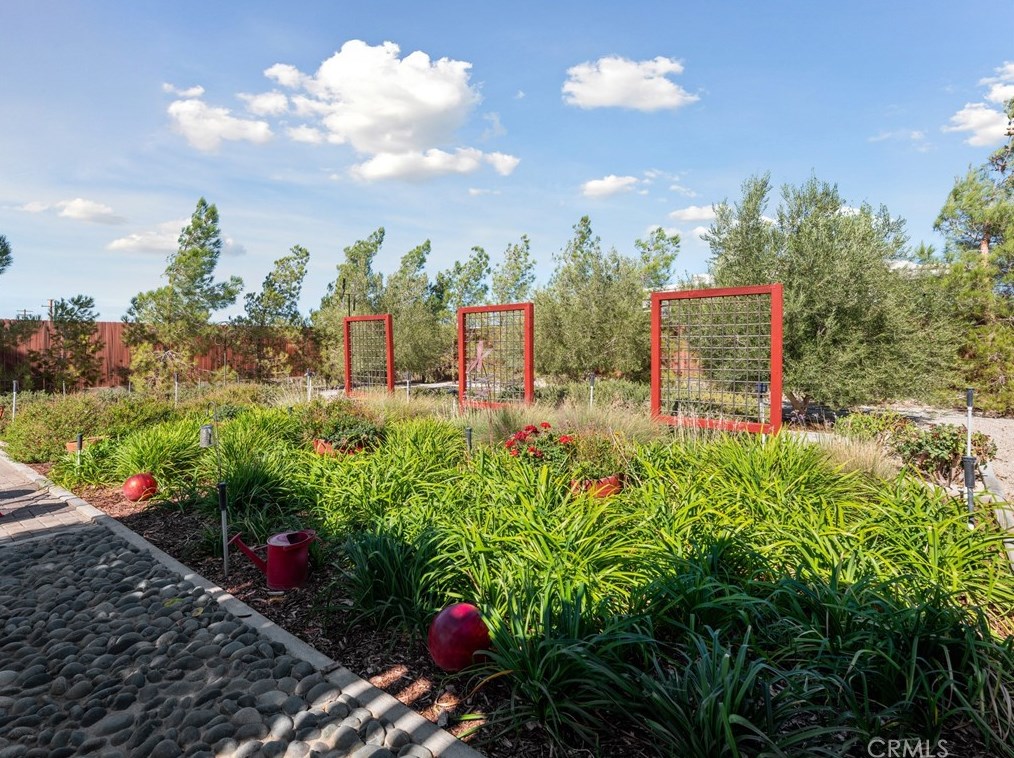 9542 Candlelight St, Apple Valley CA  92308-8615 exterior