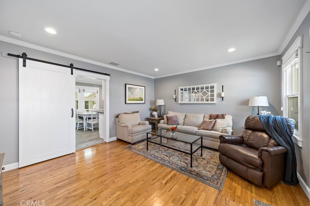 1618 Buena Vista St, Duarte, CA 91010