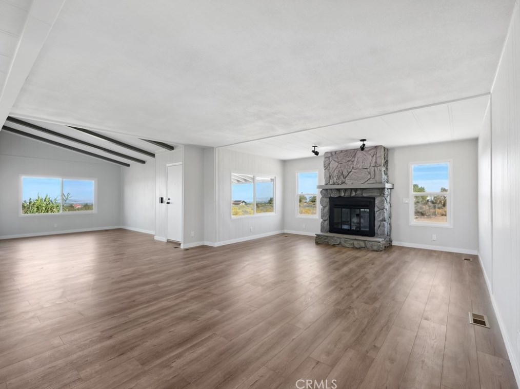 9256 Deer Haven Dr, Pinon Hills, CA