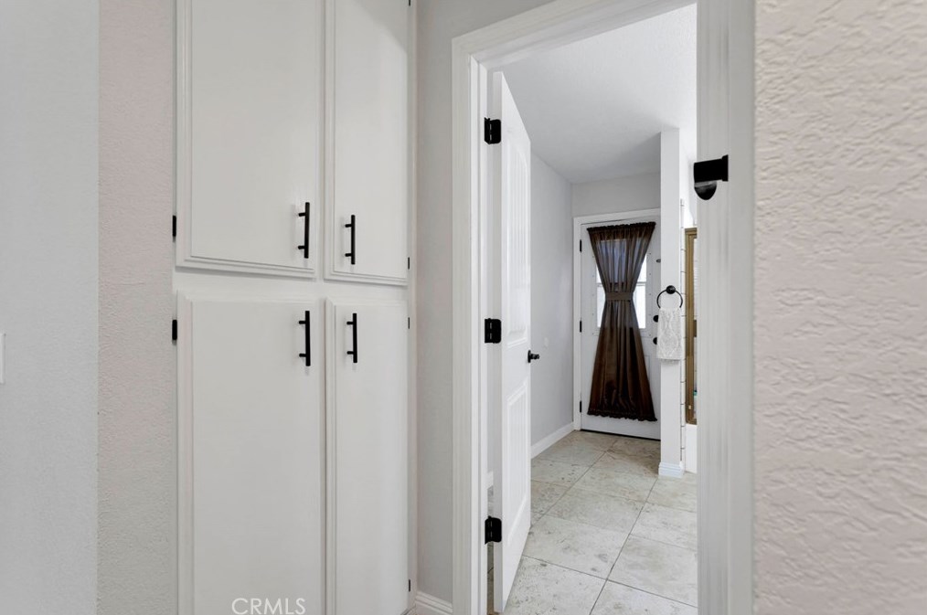 16191 Tude Rd, Apple Valley CA  92307-1248 exterior