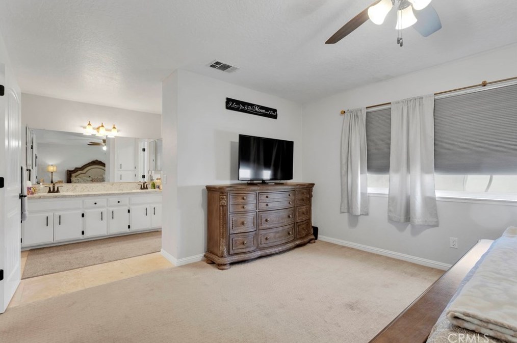 16191 Tude Rd, Apple Valley CA  92307-1248 exterior