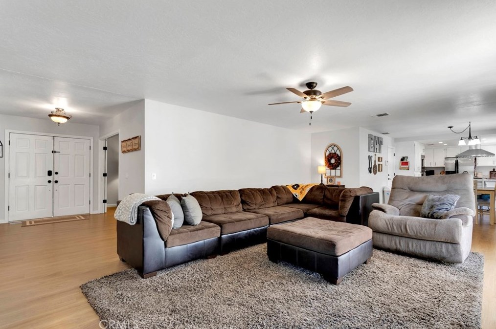 16191 Tude Rd, Apple Valley CA  92307-1248 exterior