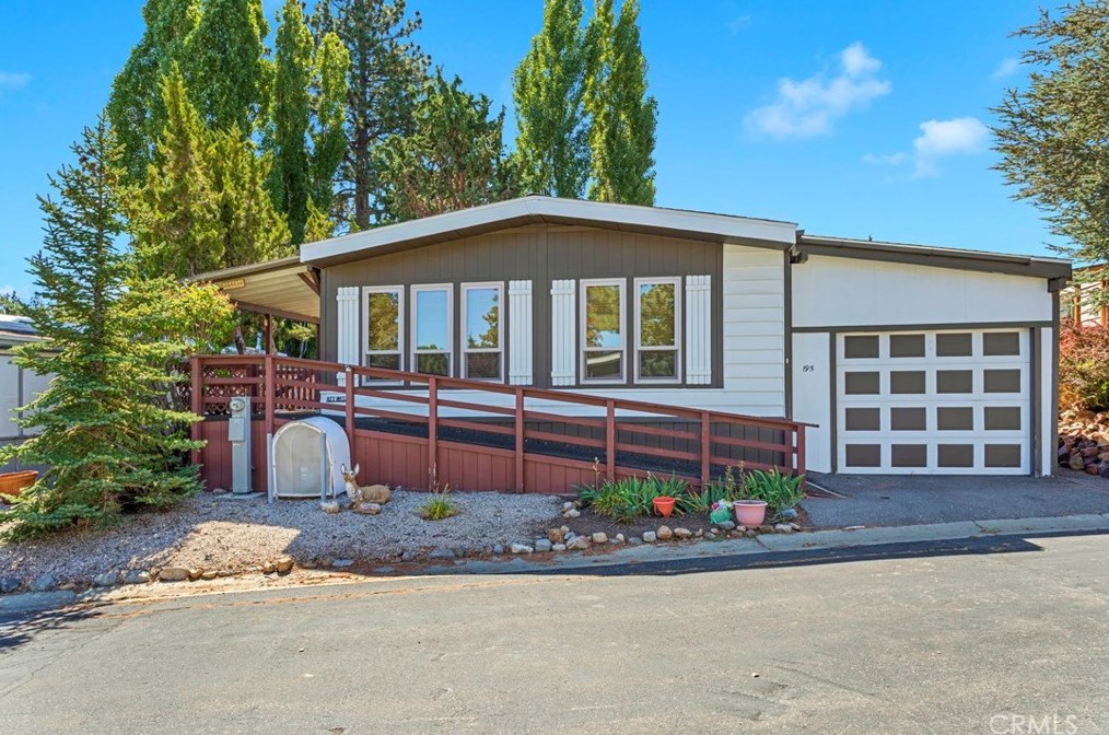 391 Montclair Dr #195, Big Bear City, CA 92314