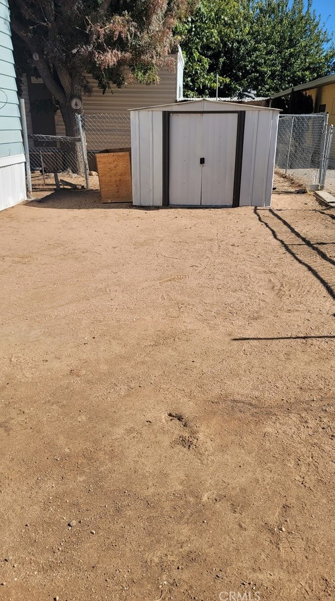 9120 Hesperia Rd, Hesperia CA  92345-3626 exterior