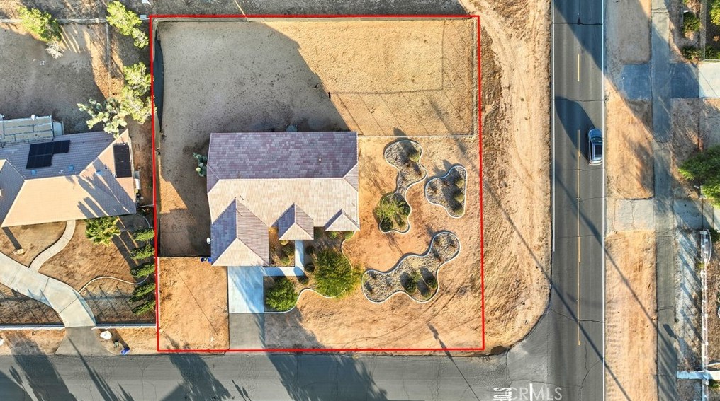 13721 Cree Rd, Apple Valley, CA 92307