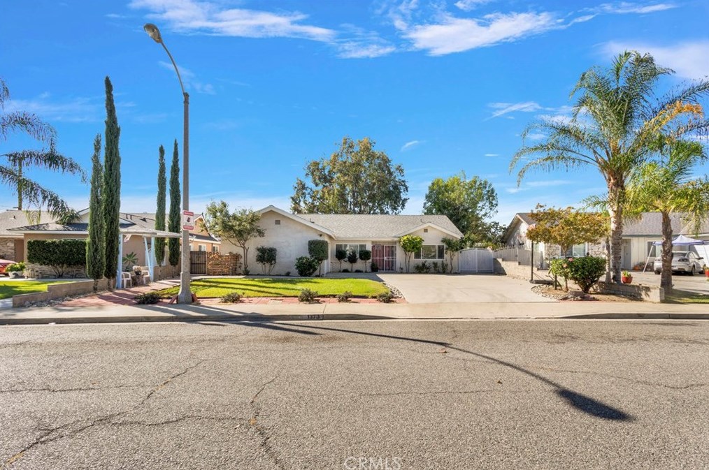 1373 Karesh Ave, Pomona, CA 91767-4415