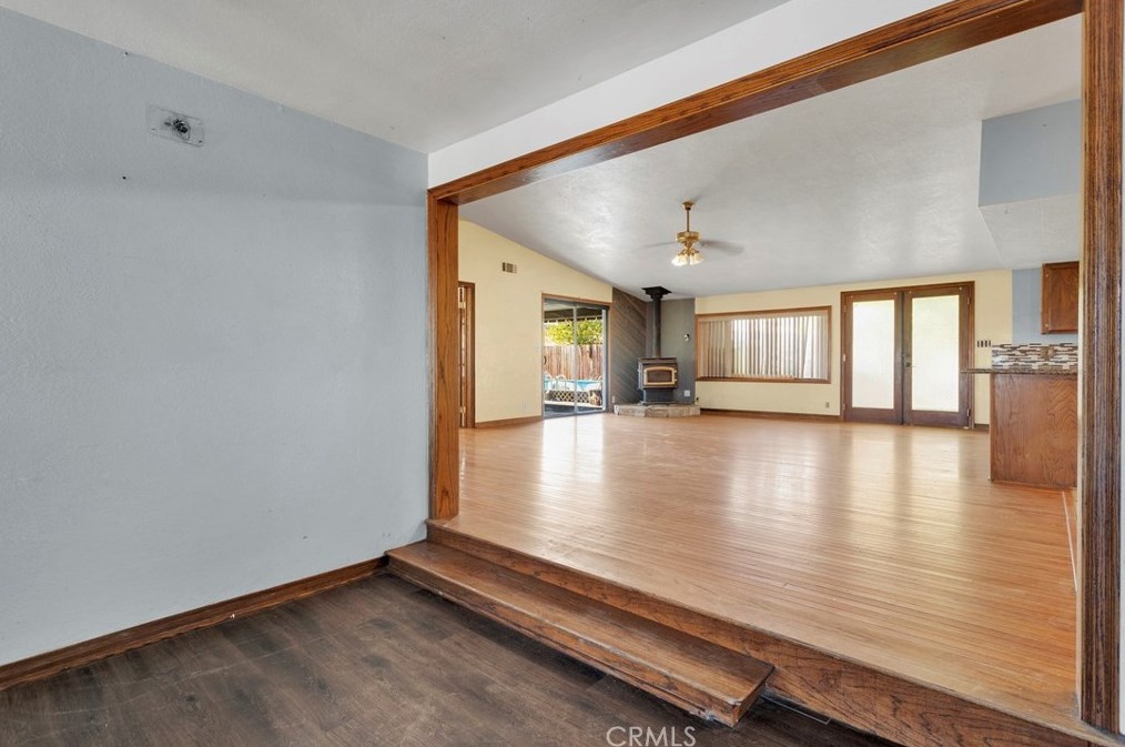 8577 Valle Vis Rd, Phelan CA  92371-9177 exterior