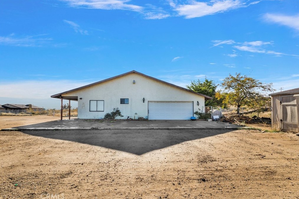 8577 Valle Vis Rd, Phelan CA  92371-9177 exterior