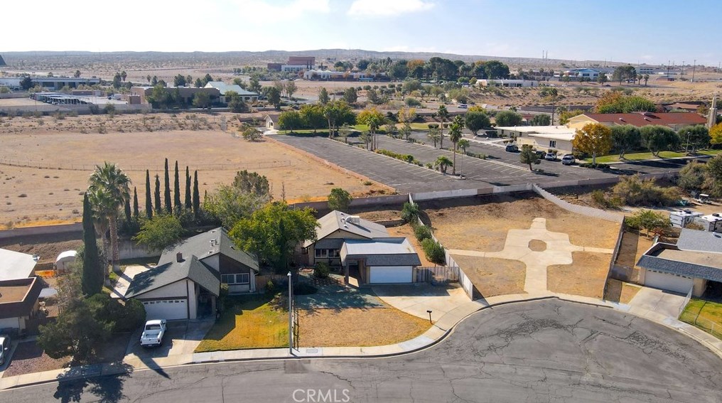 2052 Harvard Dr, Barstow, CA 92311-6636