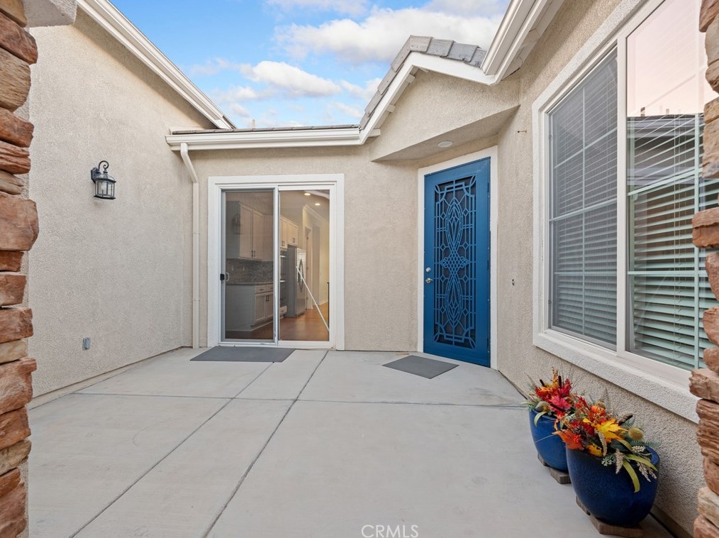 10392 Wilmington Ln, Apple Valley CA  92308-3341 exterior