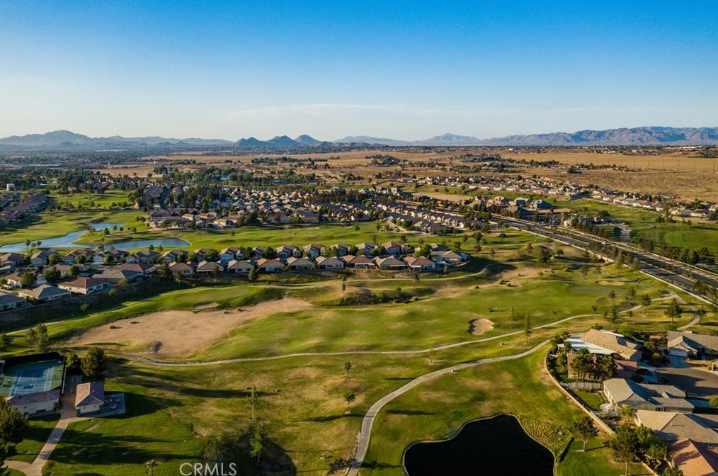 10392 Wilmington Ln, Apple Valley CA  92308-3341 exterior